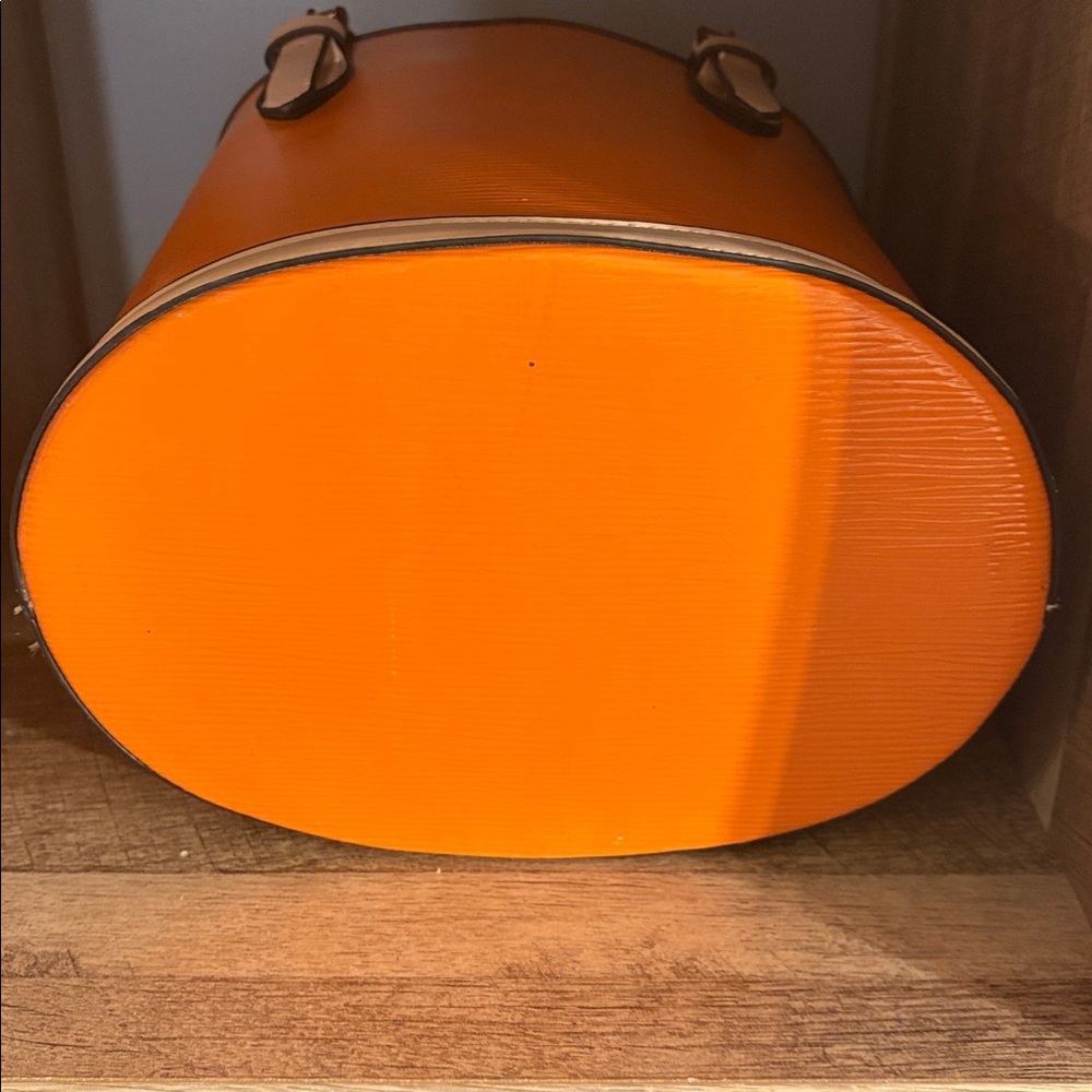 Orange 🍊 Bucket Bag W/wrislet - Picture 5 of 11